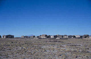 The village of Santa Ana de Chipaya in September 2002